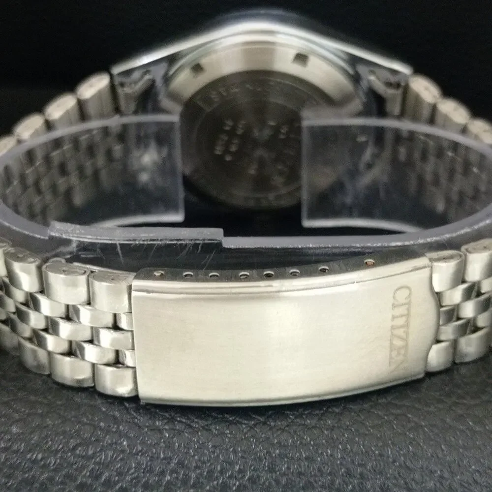 Vintage 1978 Citizen Automatic Mens Silver Watch W/daydate & Black accents